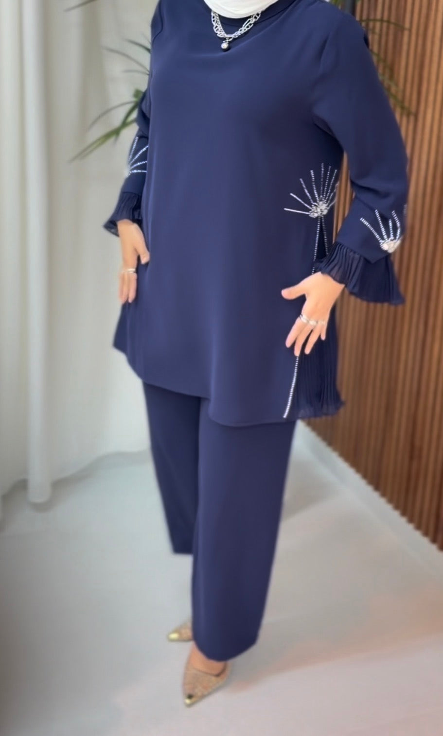 طقم تركي مع شك خرز ٢