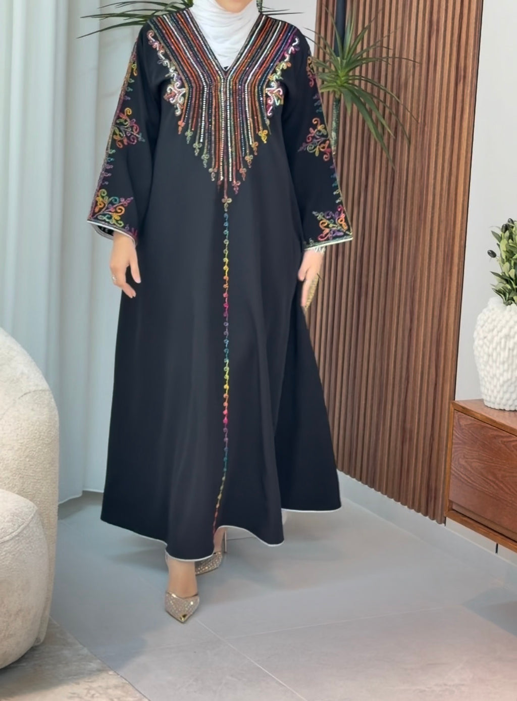قفطان خليجي بقماشة مميزة 🖤