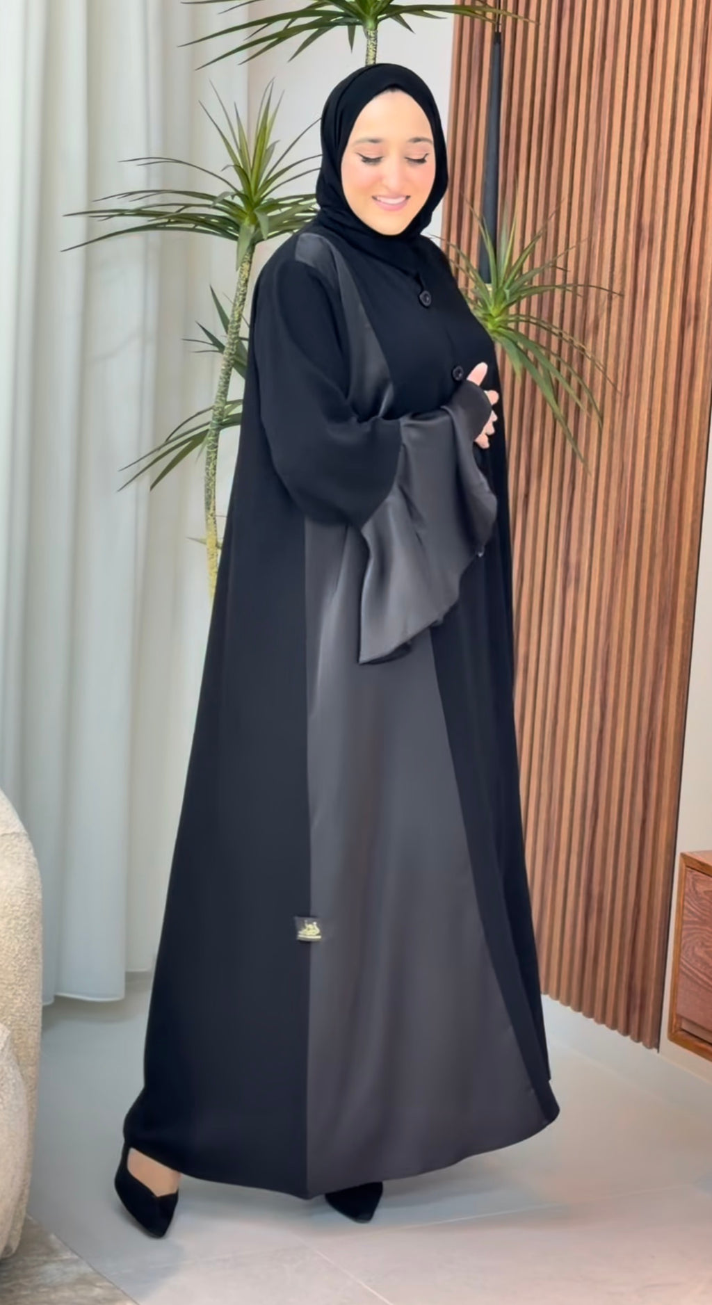 عباية خليجية فلو بقماشة خليجية مميزة ❤️