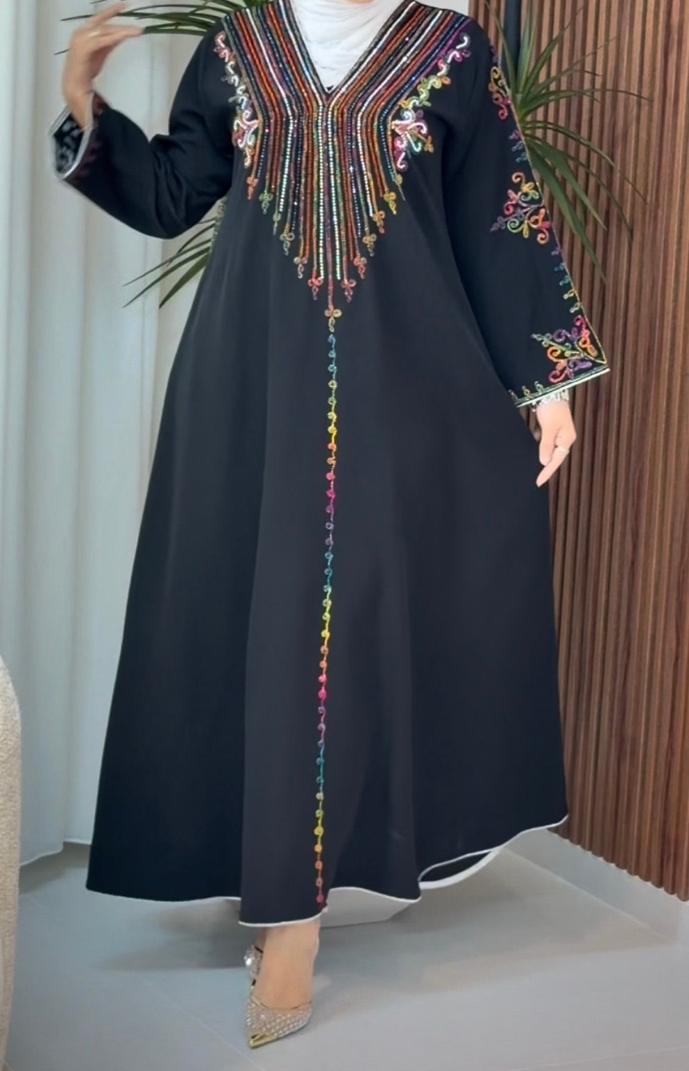 قفطان خليجي بقماشة مميزة 🖤