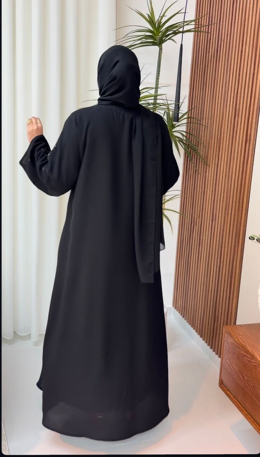 عباية خليجية مع شك 🖤